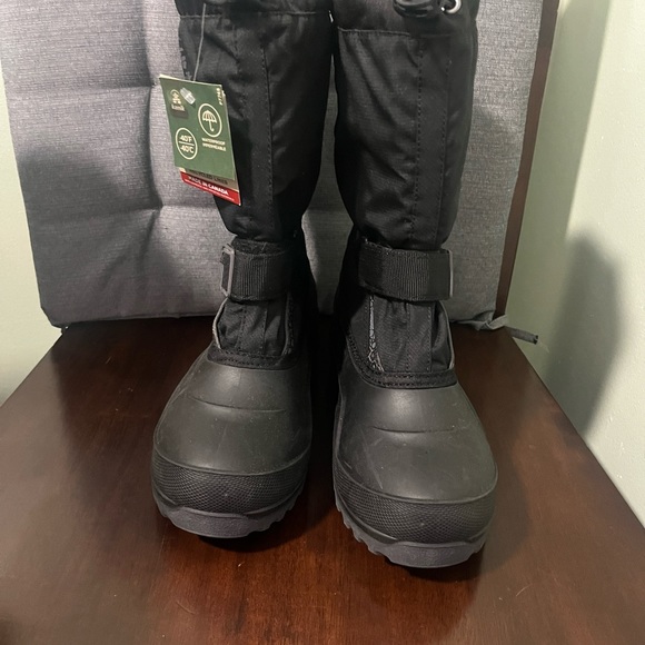 BNWT Size 6 Kamik winter boots - Picture 3 of 14